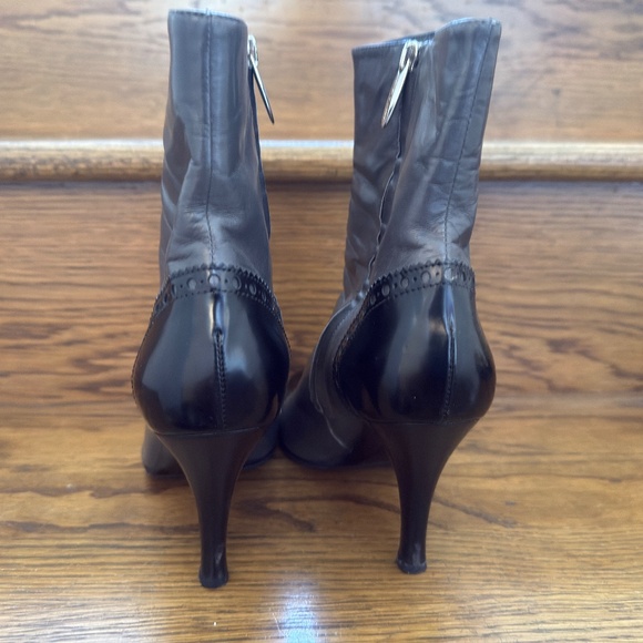 Sergio Rossi Bootie Gray and Black 9 - Picture 5 of 12